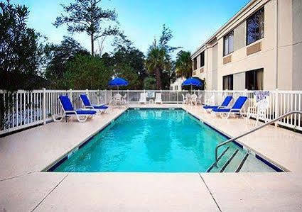 Surestay By Best Western Summerville Flowertown Exterior photo